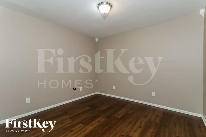 Building Photo - 4125 Woodsville Dr