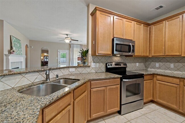 Building Photo - 13601 May Pine Ct