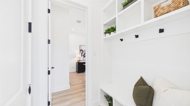 Building Photo - 2417 Harrington St