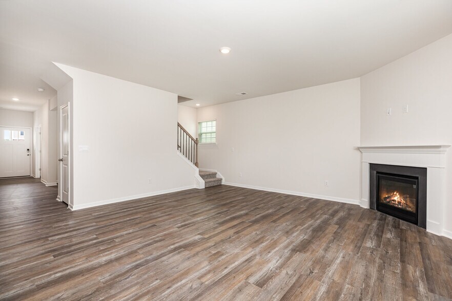 Building Photo - 121 Way Cross Ln