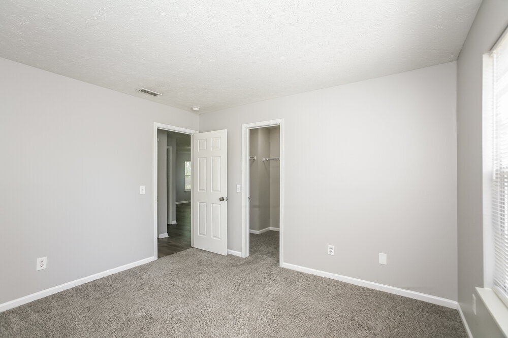 Building Photo - 1446 Hillcot Ln