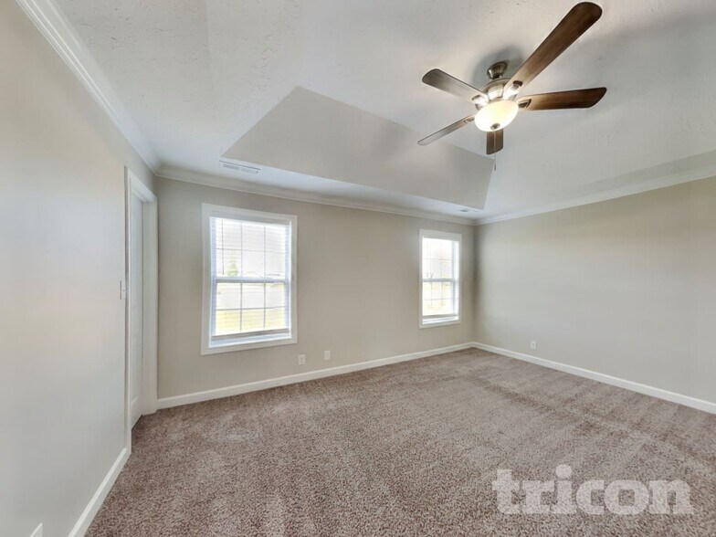 Building Photo - 1287 Eagle's View Dr
