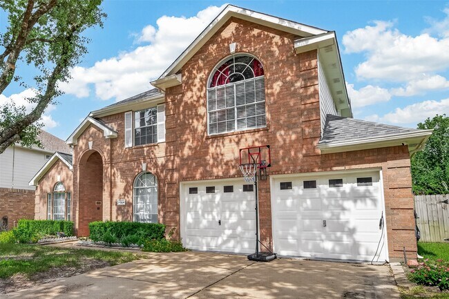 Building Photo - 6514 Kings Summit Dr