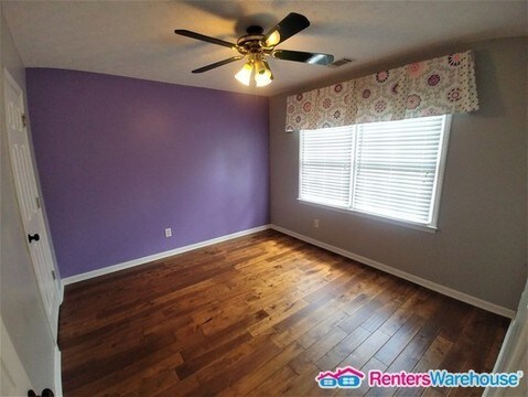 Building Photo - 852 Rockfount Way