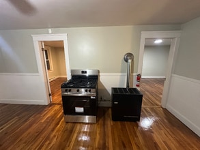 Building Photo - 448-450 Hamilton St