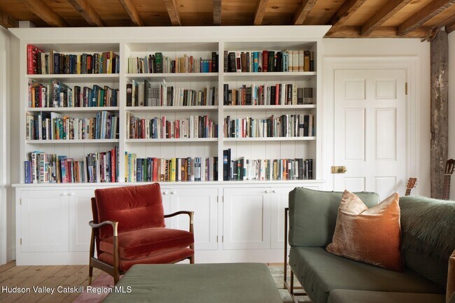 Building Photo - 2073 NY-82