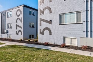 Building Photo - The Montgomeries