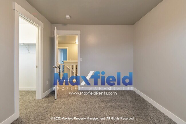 Building Photo - LEASE SPECIAL - 3BD, 2.5 BA, 2GA Draper townhome with super fast fiber internet