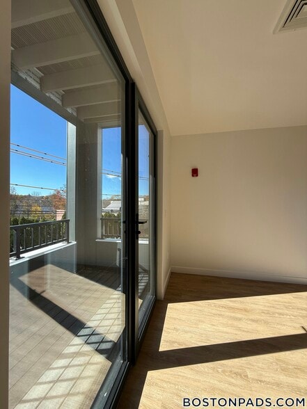 Building Photo - 199 Gardner St