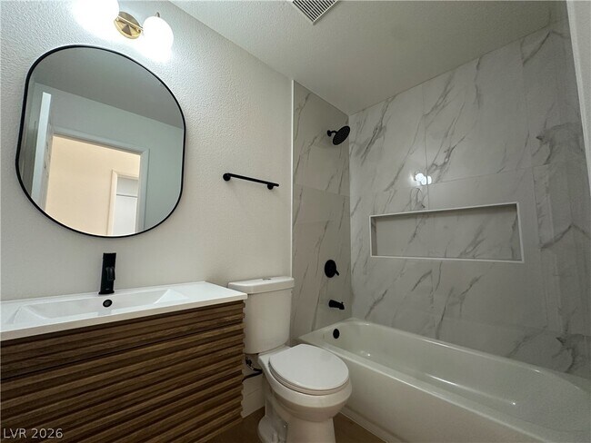 Building Photo - 9121 Canyon Magic Ave