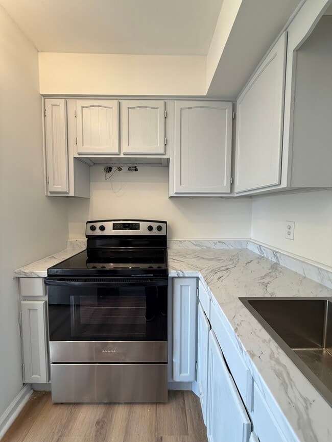 Building Photo - 1434 Mediterranean Ave