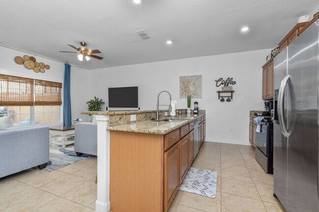 Building Photo - Stunning 4BR Resort Home in Four Corners, ...