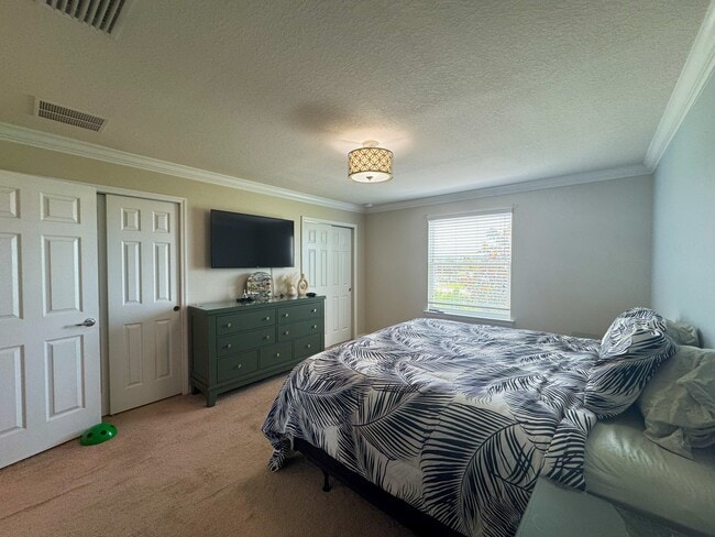 Building Photo - Hillcroft Drive