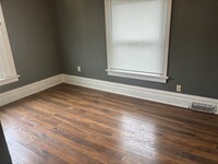 Building Photo - 1710 A Ave NE