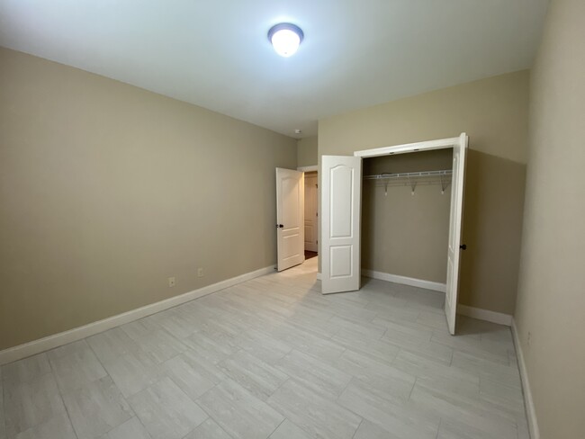 Downstairs Bedroom - 106 Great Pine Ln