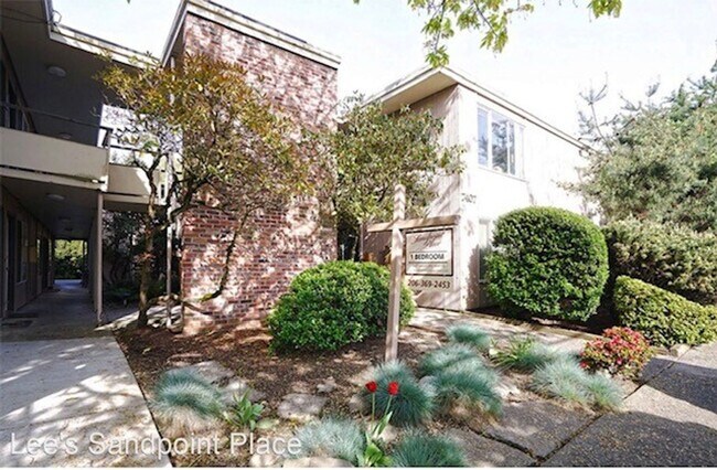 Building Photo - Lee's Sandpoint Place