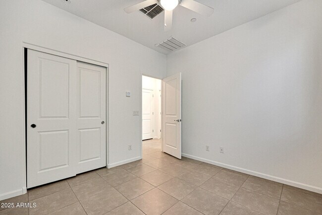 Building Photo - 12429 W Midway Ave