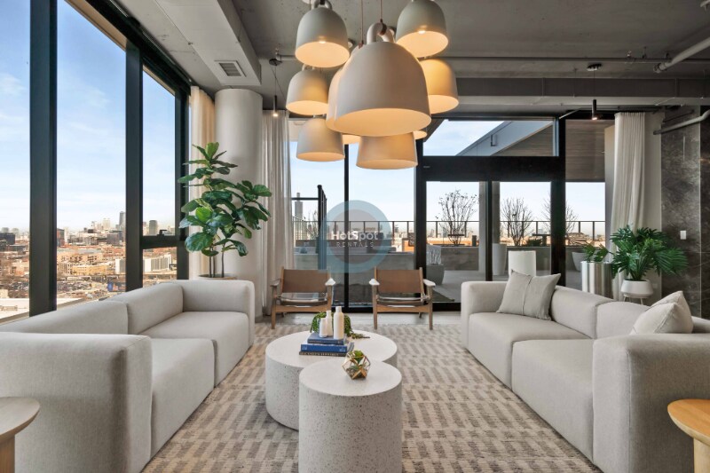 Building Photo - 1960 W Ogden Ave