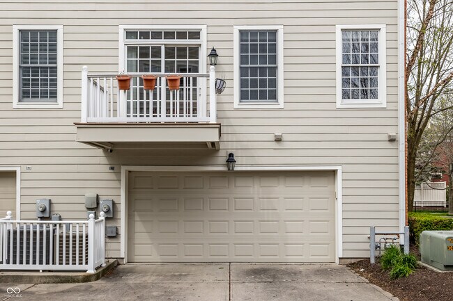 Building Photo - 12779 Tradd St