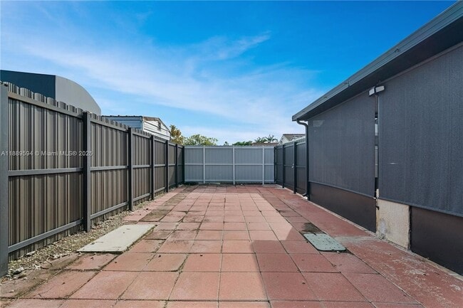 Building Photo - 17841 SW 145th Ave