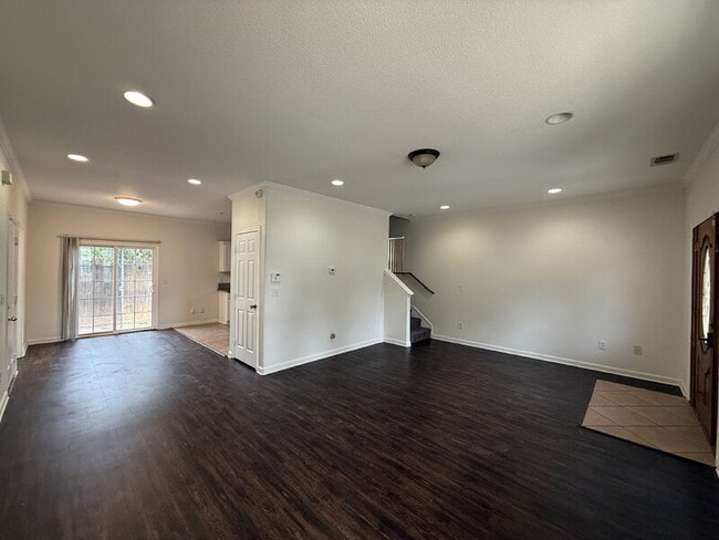 Building Photo - 3329 San Jose Way