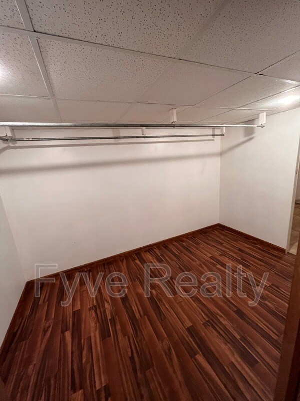 Building Photo - 1329 Barcelona Dr