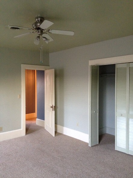 Master bedroom - 1631 Main St