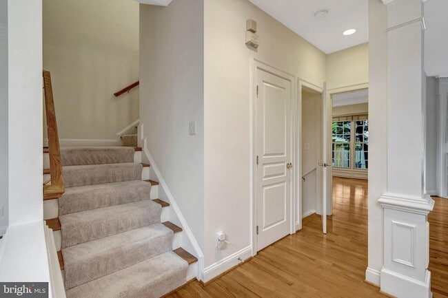 Building Photo - 5257 Winter View Dr