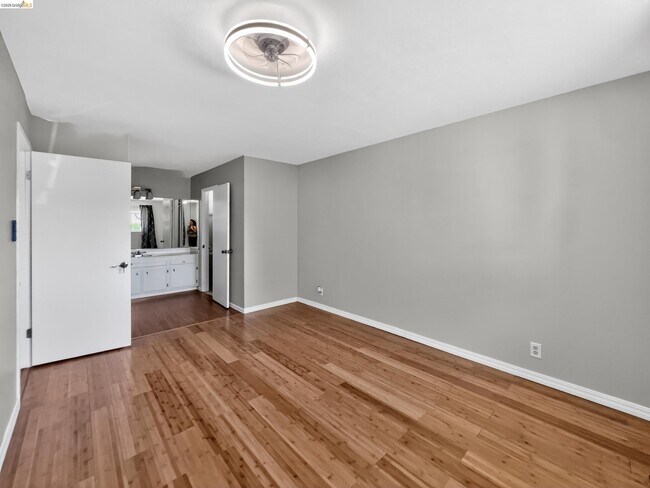 Building Photo - 2928 Rio Grande Dr