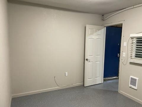 Building Photo - 3415 N Huetter Rd