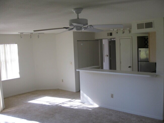 Primary Photo - Ground-Floor 2 Bed, 2 Bath Condo in Bermuda Dunes – Call Renee at 407-924-1222!