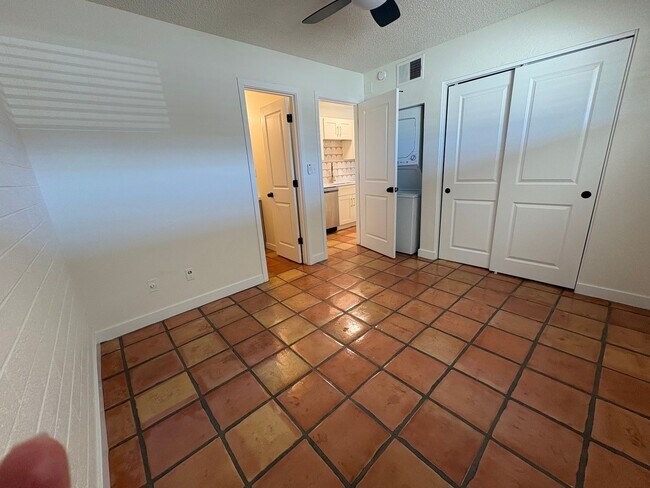 Building Photo - 817 S Melody Ln