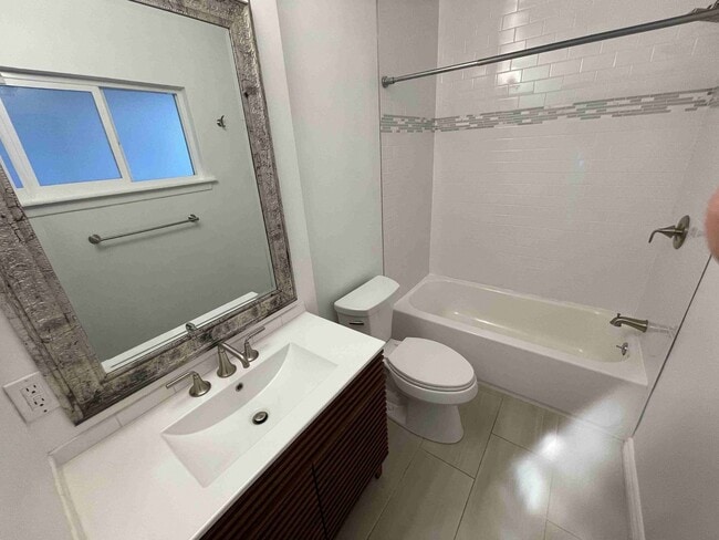 Building Photo - UPGRADED SMART HOME IN PRESTIGIOUS ENCINO VILLAGE!