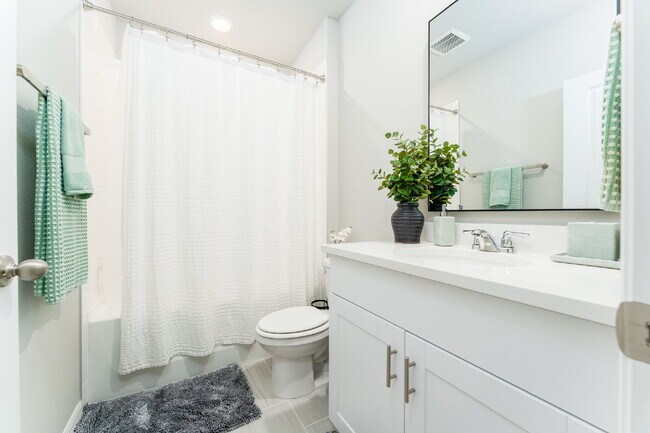 Building Photo - Spacious & Beautifully designed 4 Bedroom/...