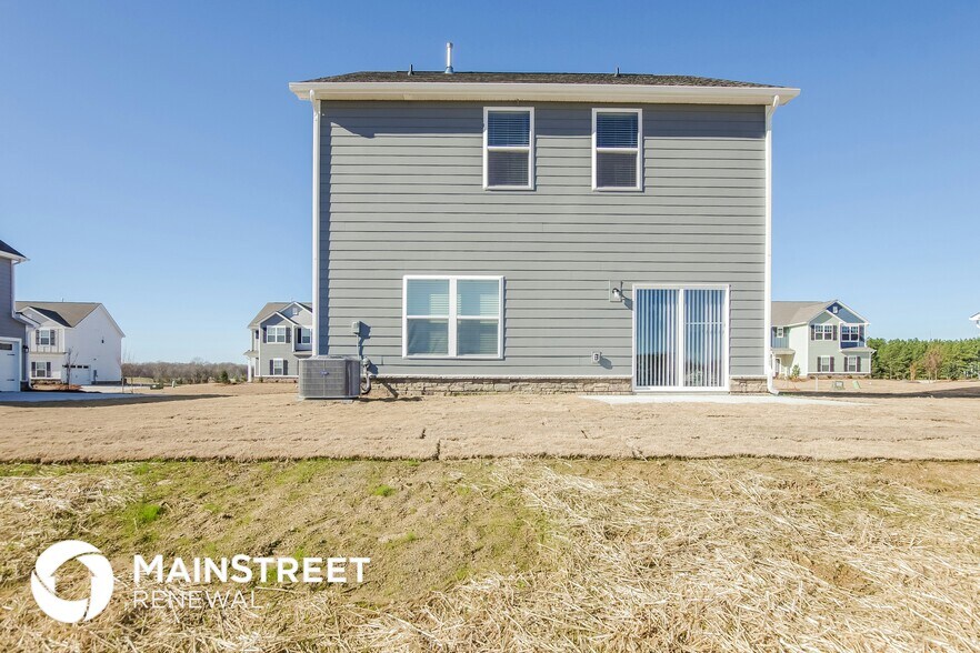 Building Photo - 2126 Vecchio Dr