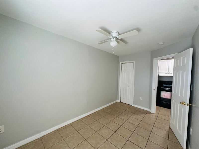 Building Photo - 680 22nd Ave S