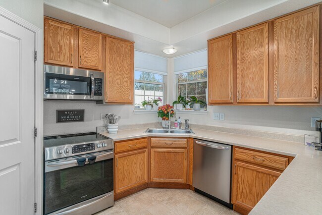 Building Photo - 9303 W 107th Pl