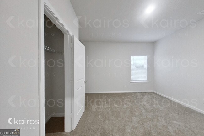 Building Photo - 3559 Bridgewood Dr