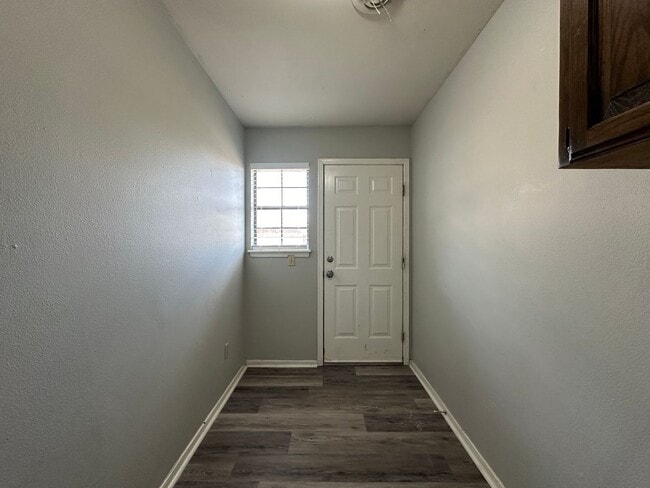 Building Photo - 35 Aberdeen Cir