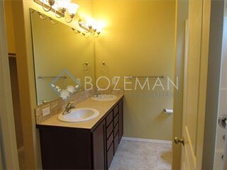 Building Photo - 270 Pond Lily Dr
