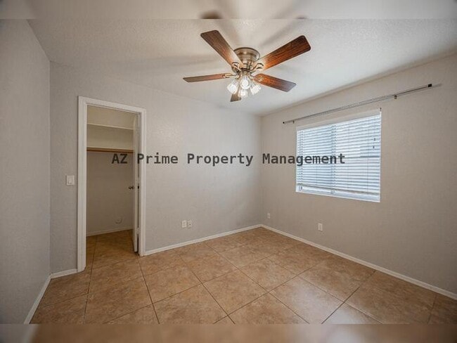 Building Photo - 5014 W Ponderosa Ln