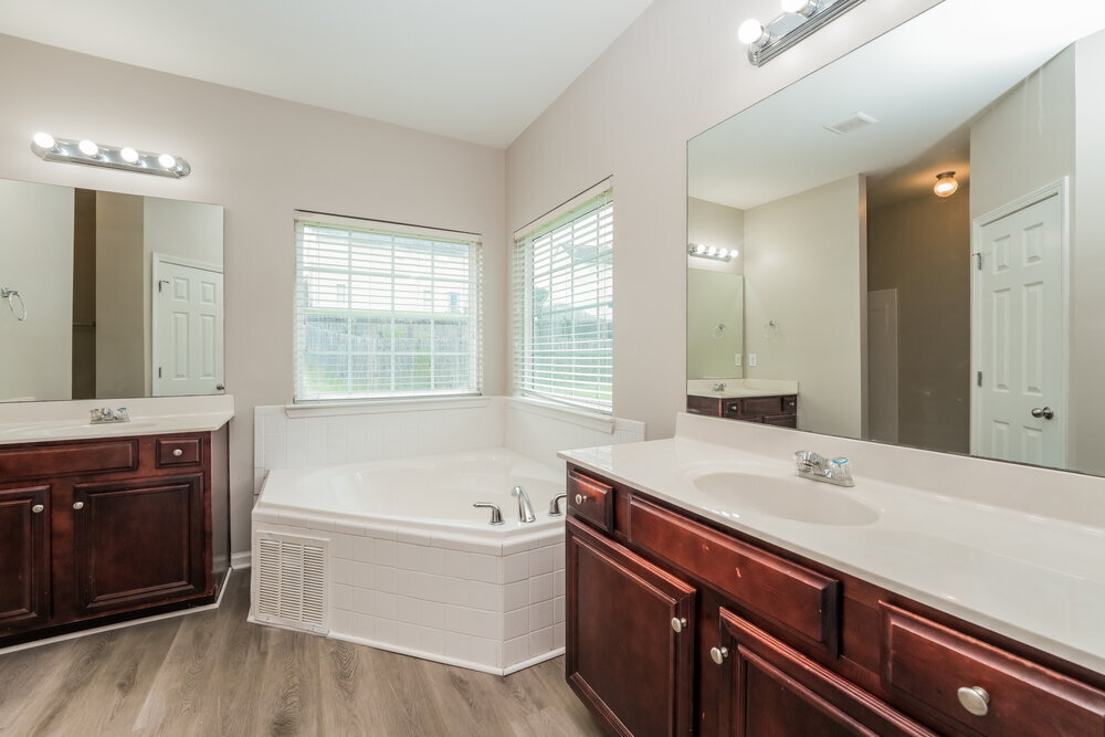 Building Photo - 1471 Ewing Farm Dr