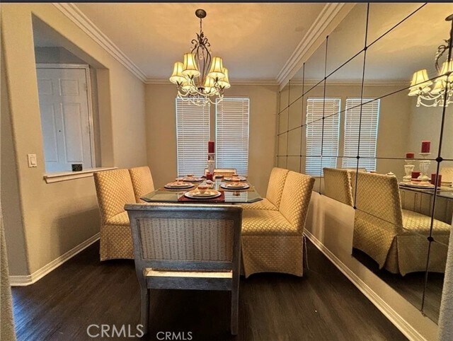 Building Photo - 3715 Club Rancho Dr