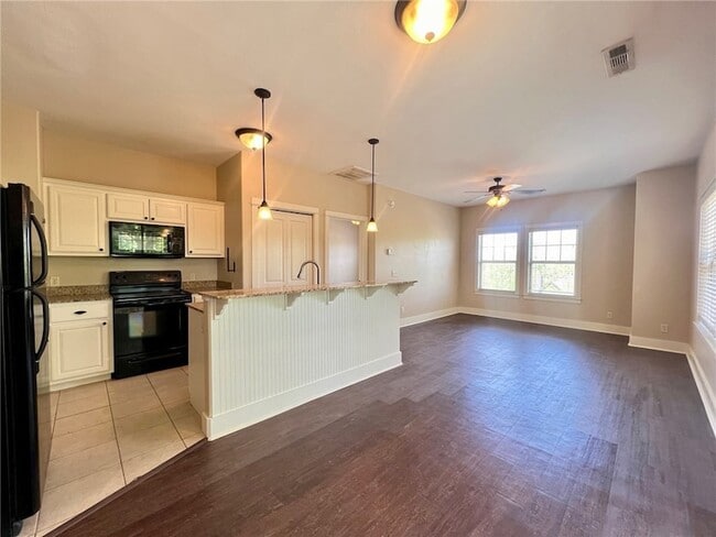 Building Photo - 3164 N Barnsbury Terrace