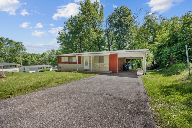 Primary Photo - 3 bd /1 ba