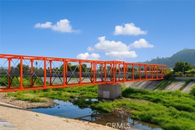 Building Photo - 2700 E Chaucer St