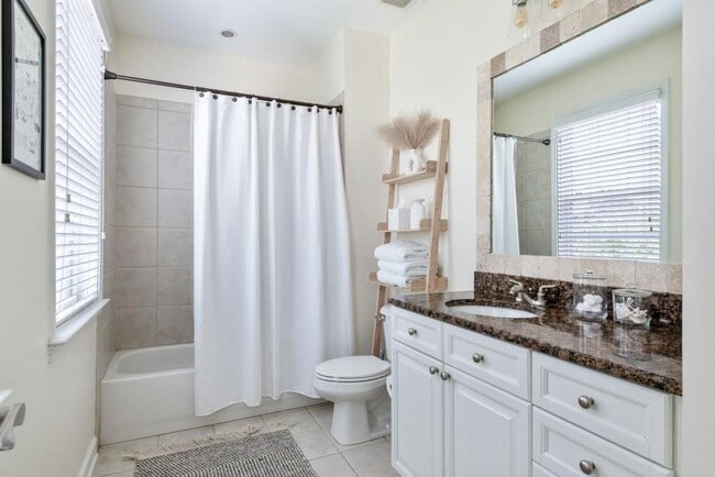 Building Photo - 1441 Ashford Creek Cir NE