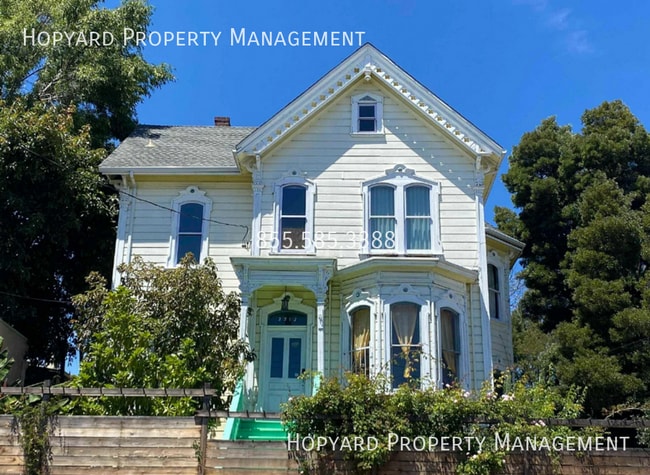 Primary Photo - 2212 E 27th St