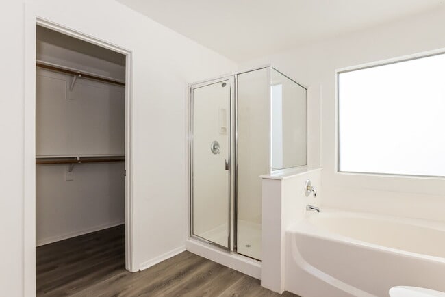 Building Photo - 7506 S 14th St