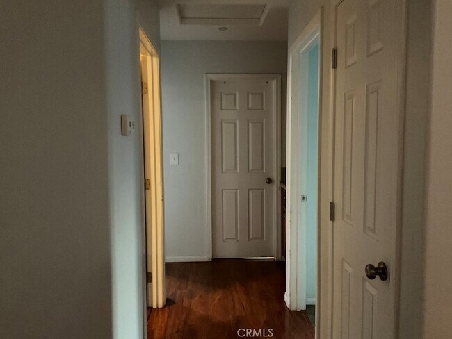 Building Photo - 11546 Hickory Ave